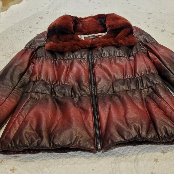 Red & Black Gradient Genuine Leather Jacke - Picture 3 of 9